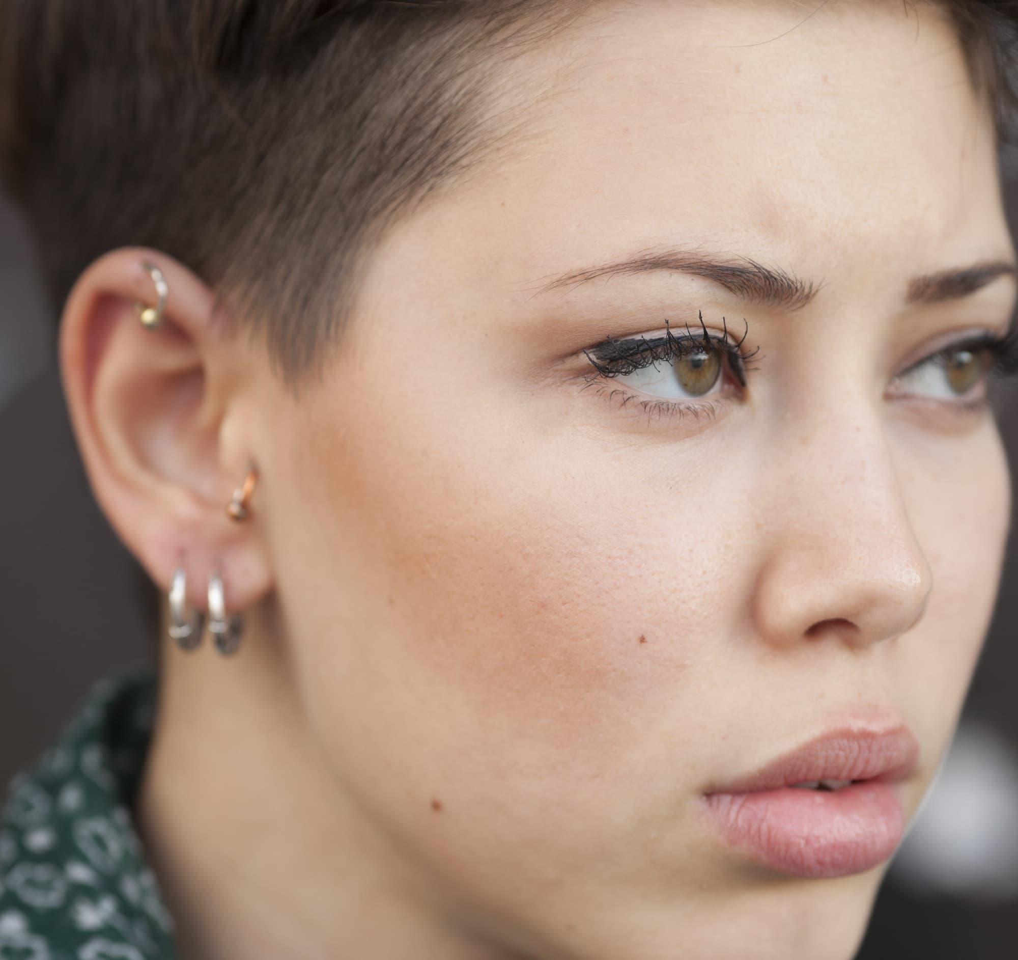 Guide to Helix Piercing Jewelry