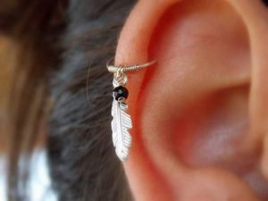 Ass zonde Mening Your Awesome Guide to Helix Piercing Jewelry | Jewelry Guide