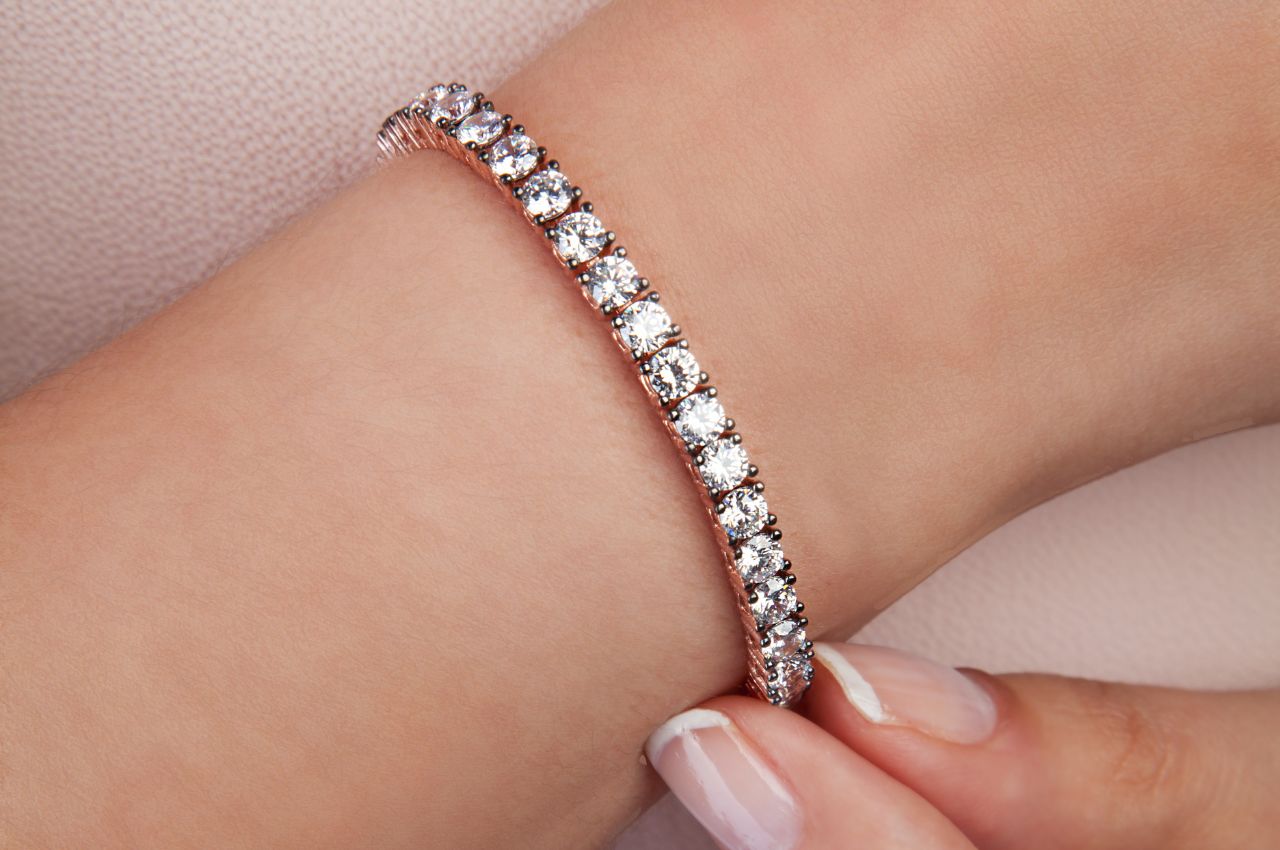 Get 10 Carat Diamond Tennis Bracelet Now | Del Este Jewelry